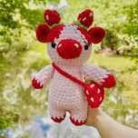 Jucarie crosetata amigurumi vacuta capsunica poseta 35 cm