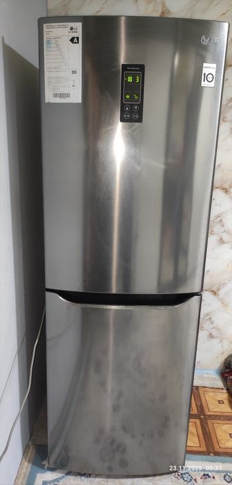 Продам холодильник lg в идеальном состоянии