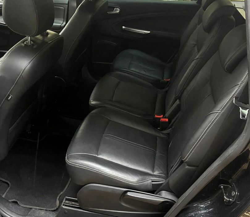 Ford S-max automată