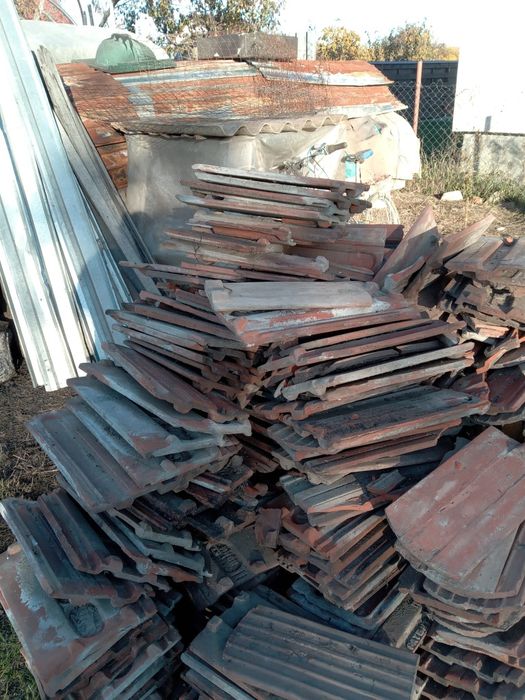 Țiglă pe degeaba detalii la telefon