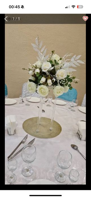 Цветы для оформления стола с подставкой