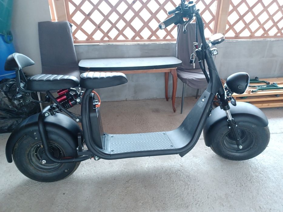 Vând scuter electric chopper 1500w