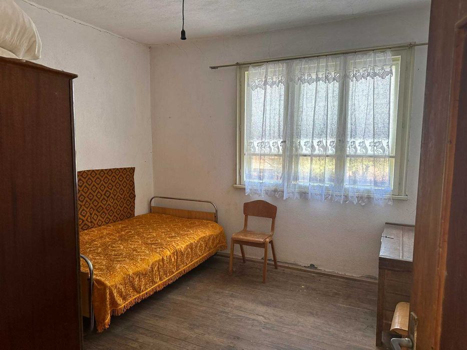 Къща в троянския балкан
