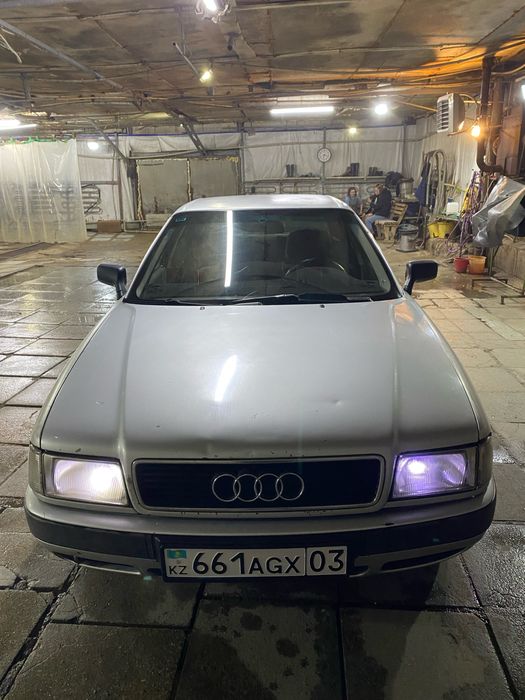 Продам Ауди 80 б4 2.3 5ц
