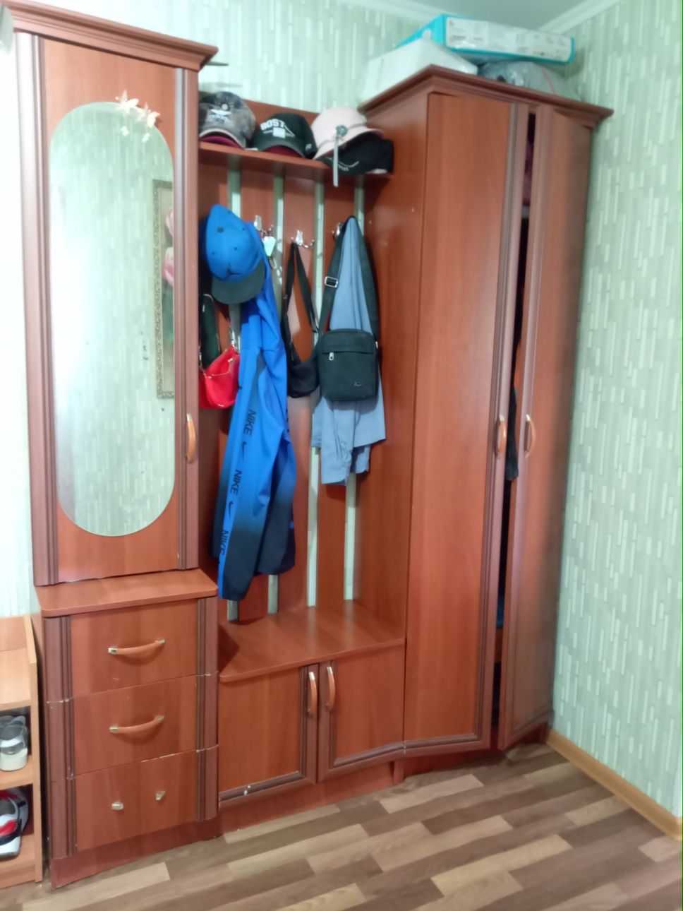 Продам прихожка в