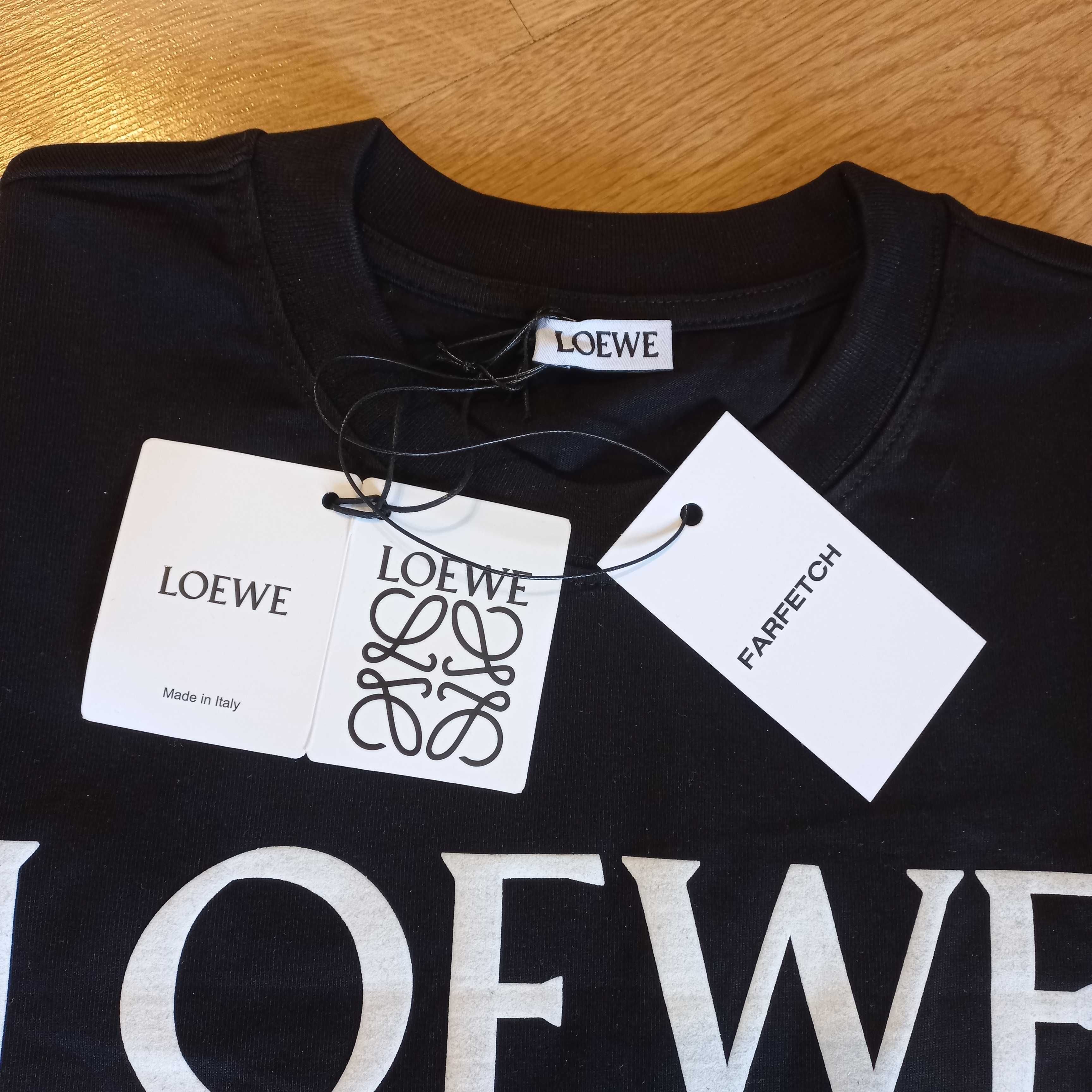 Loewe бяла и черна тениска