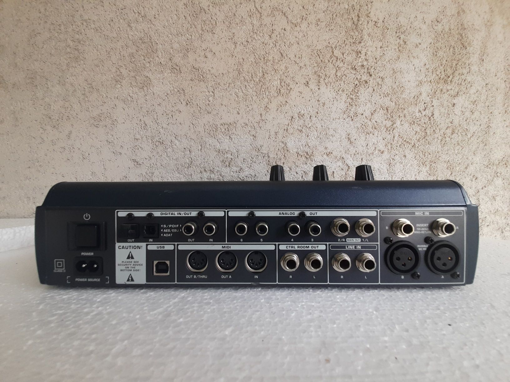 Behringer BCA2000 interfață control audio/MIDI( voce / instrumente)