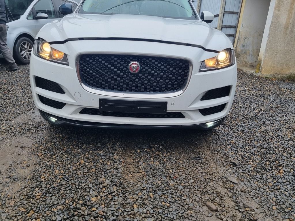 Bara fata Jaguar F - Pace 2015 - 2020 ALB (1141) model fara spalatoare far