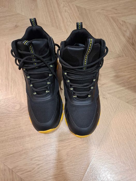 Водоустойчиви мъжки боти