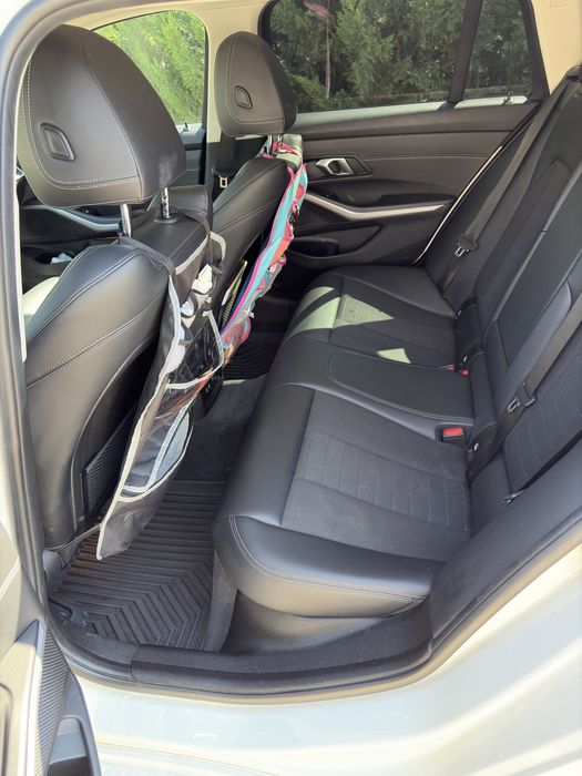 BMW Seria 3 G21 318d