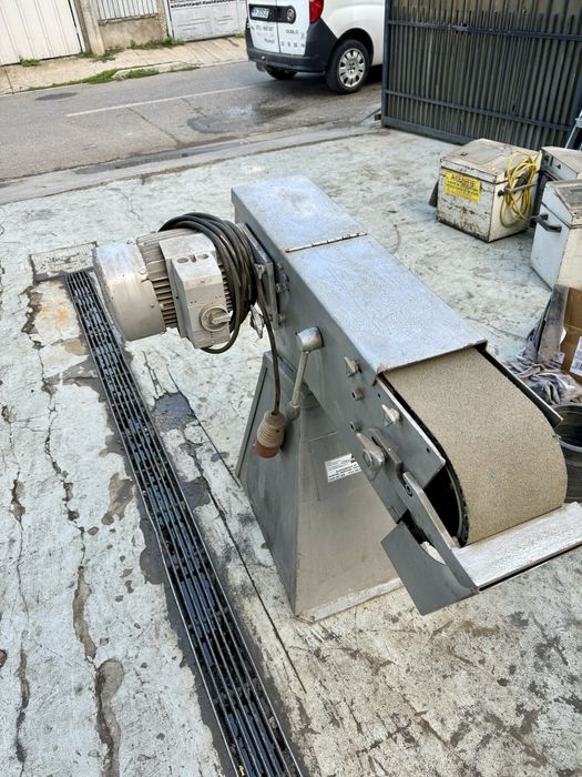 Masina de slefuit cu banda (polizor) Grit