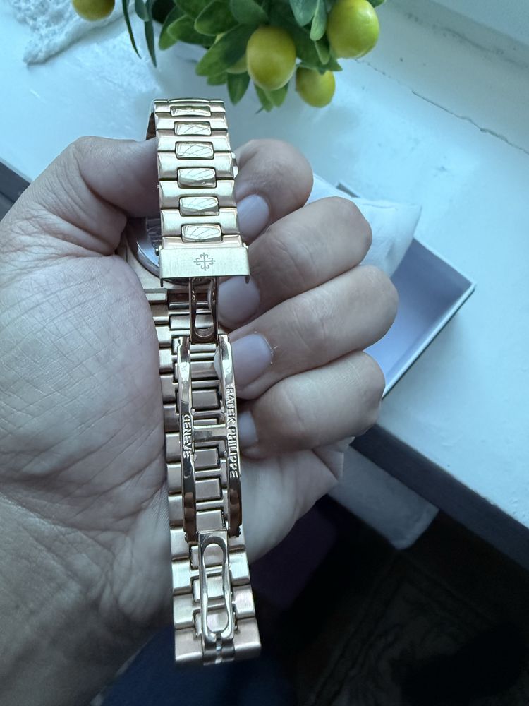 Часы Patek Philippe Nautilus золото АААА