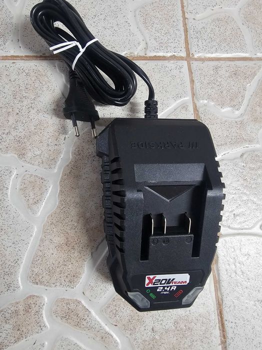 Incarcator cu acumulator Parkside 2 A