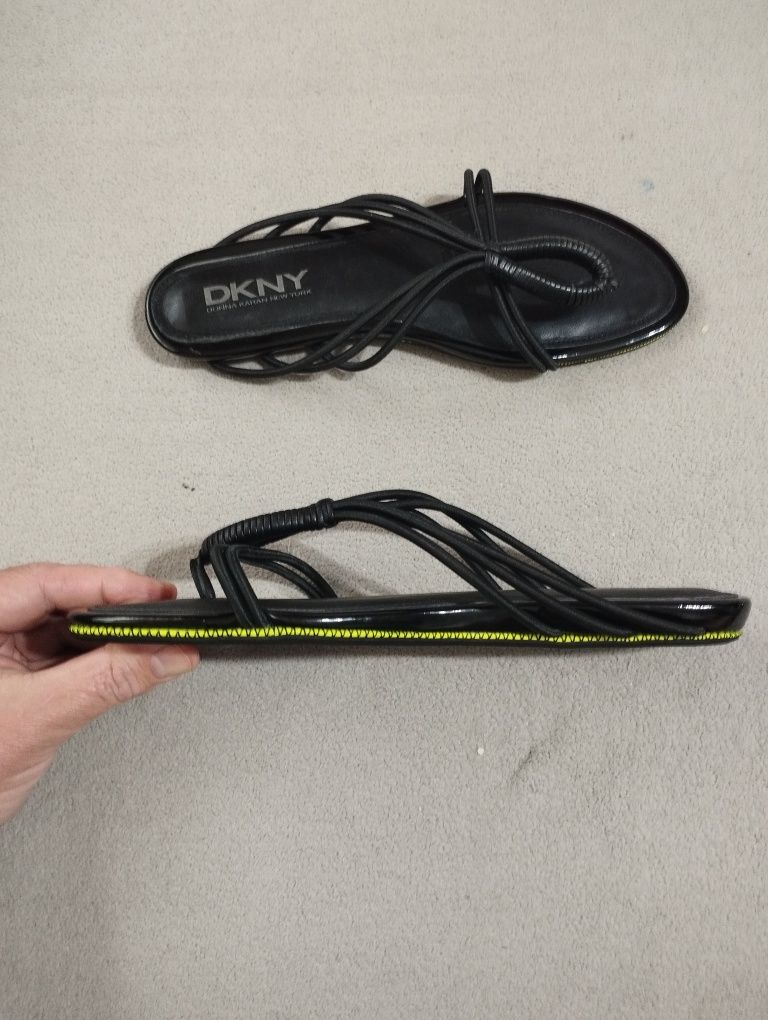 Papuci piele DKNY bethany black măr 40