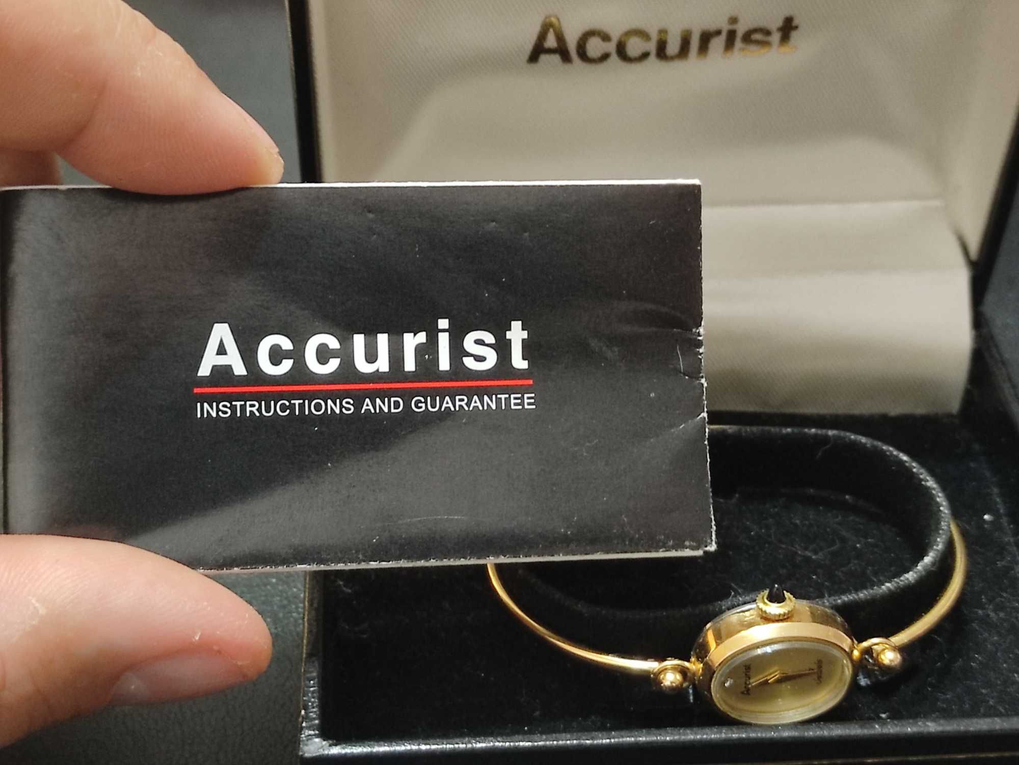 ACCURIST GOLD / Дамски Часовник / Гривна