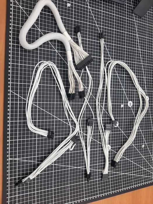 Set cabluri albe Evga Supernova G2