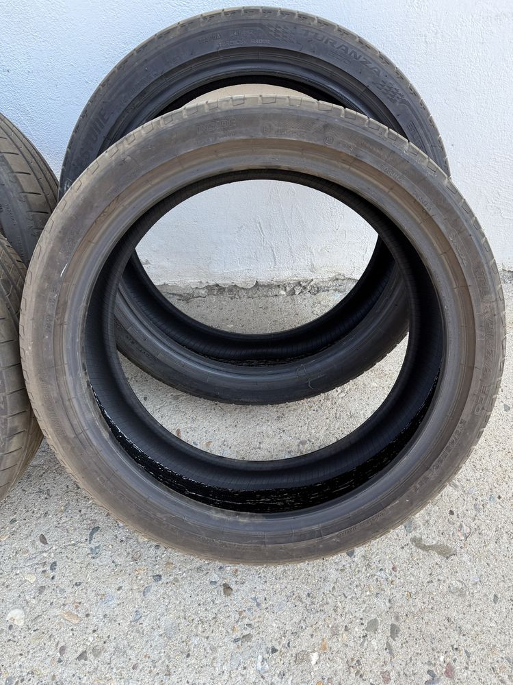 Летни гуми Bridgstone 215 45 r20
