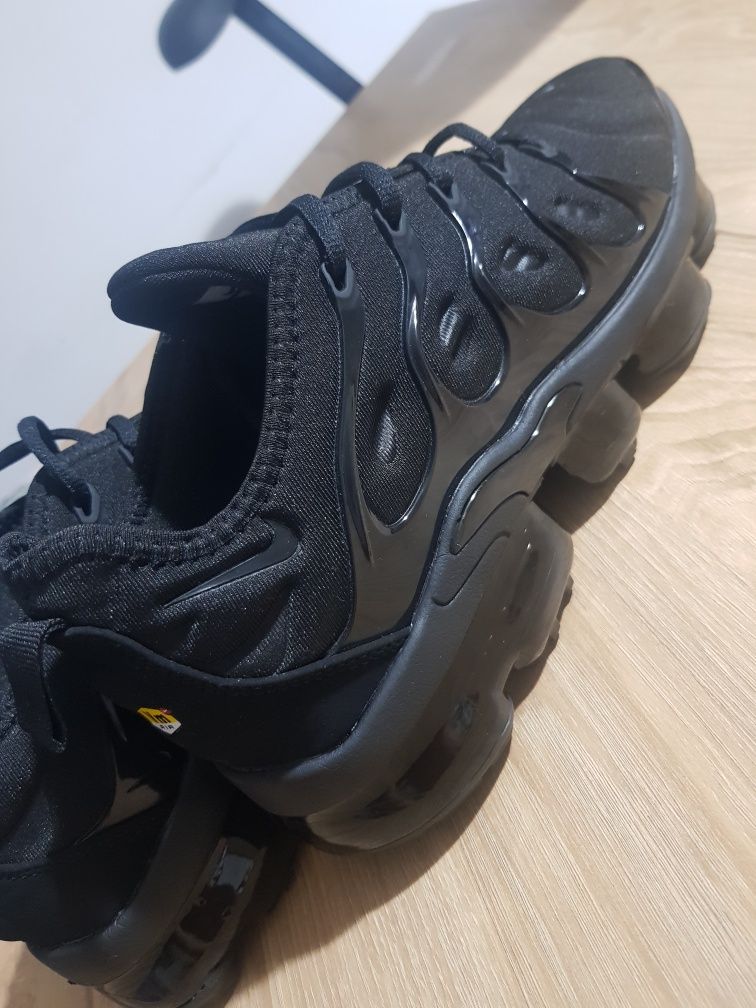 Vapormax Plus Noi