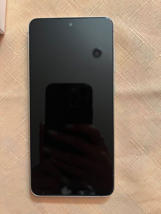 Samsung Galaxy S21 FE 5G 128GB + Galaxy Buds Pro + оригинално зарядно