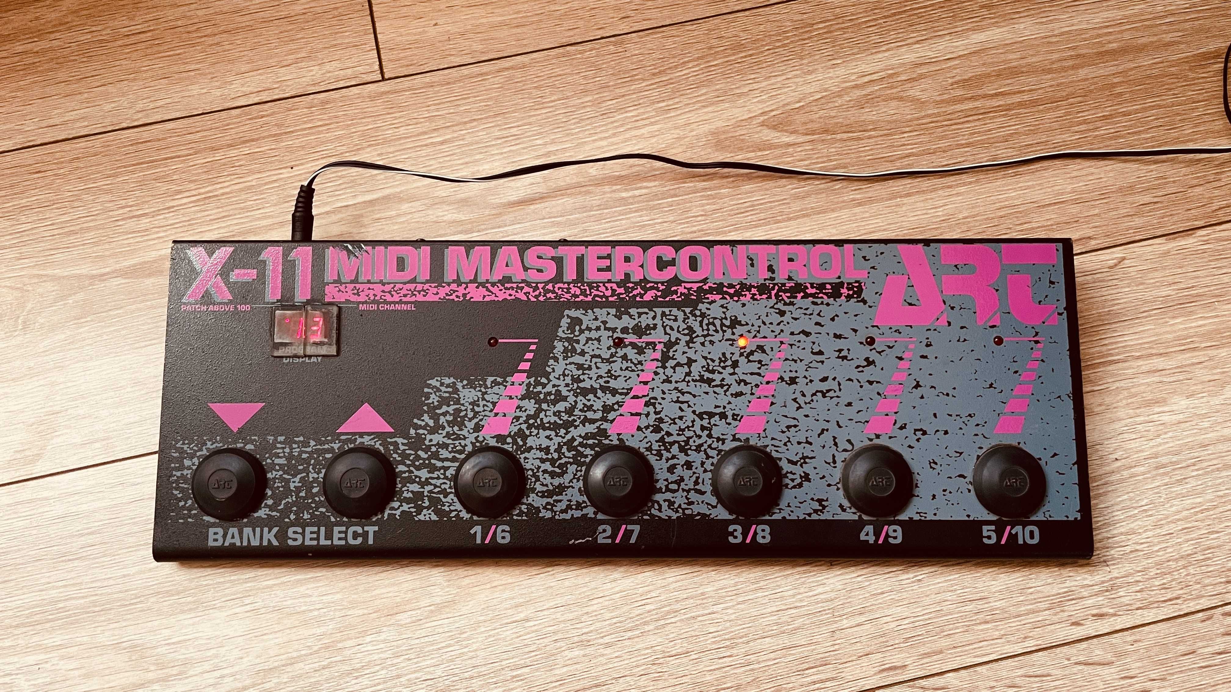 Pedala ART X-11 Midi Mastercontroler Chitara instrumente muzicale