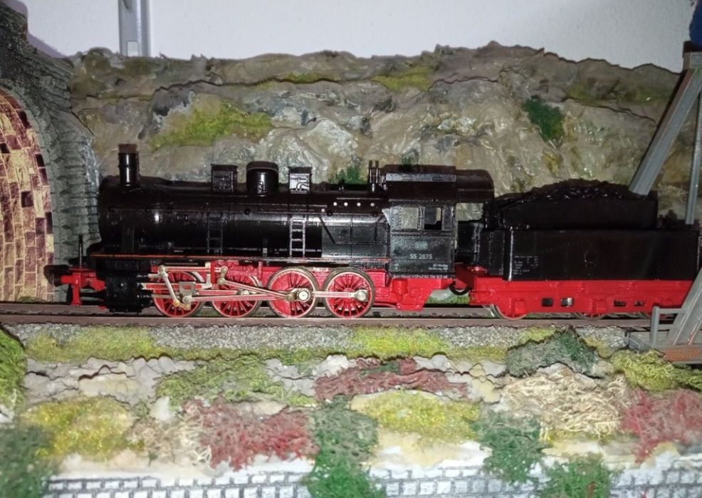 Locomotiva fleischmann BR55 scara H0, 1:87

Tracțiune integrală pe toa