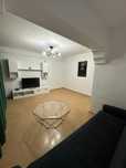 Inchiriez apartament cu 3 camere micro 20