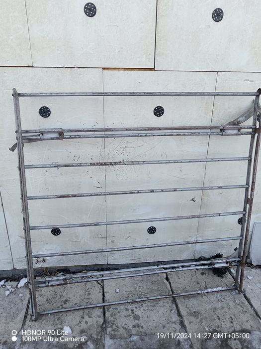 Продам 2 багажника