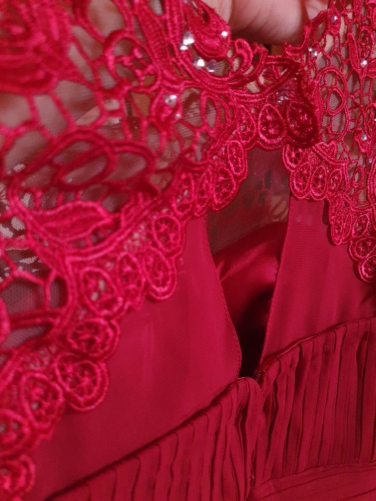 Rochie lungă roșu-visiniu