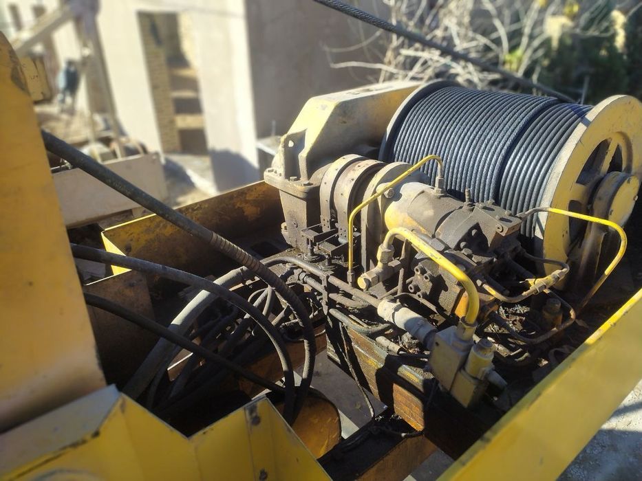 КАМАЗ КРАН СОТИЛАДИ 32 метр.25 тонналик.