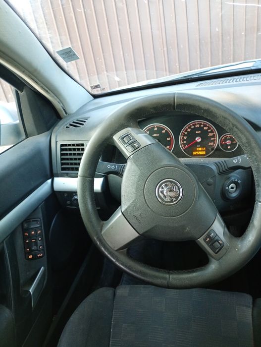 Vând schimb opal Vectra c