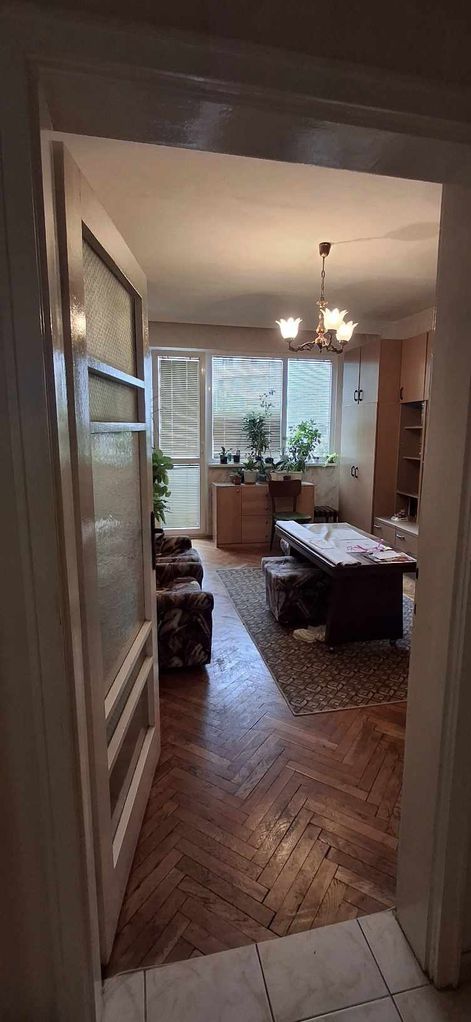 Продава се Тристаен апартамент в Варна, Бриз - 70 кв.м за 1643 €/кв.м - Снимка #7