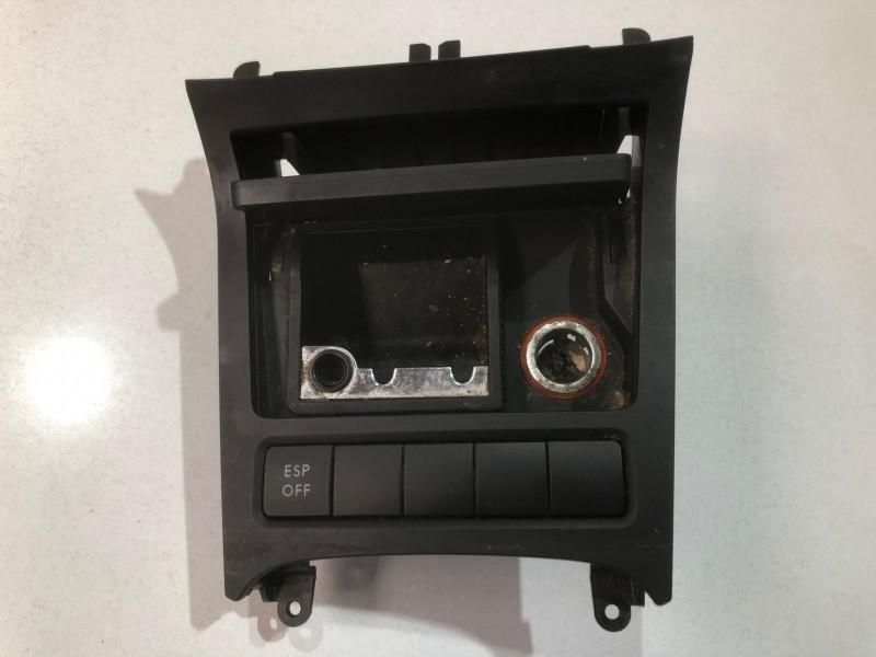 Scrumiera completa cu bricheta  5k0857961 Volkswagen VW Golf 6 [2008