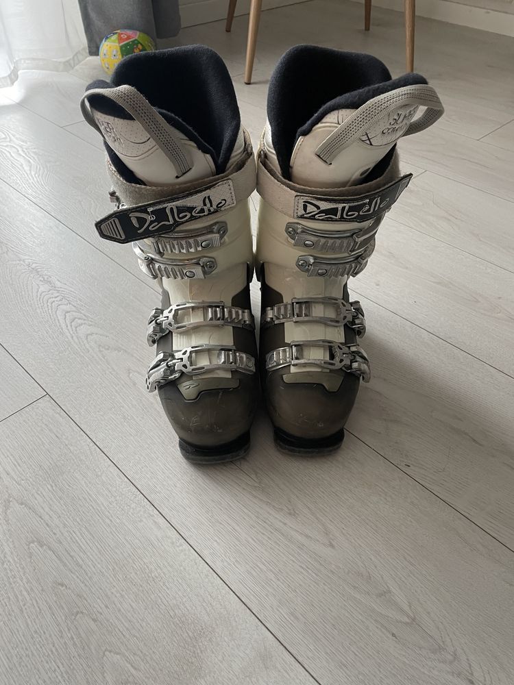 Skiuri Fischer 130 si clapari