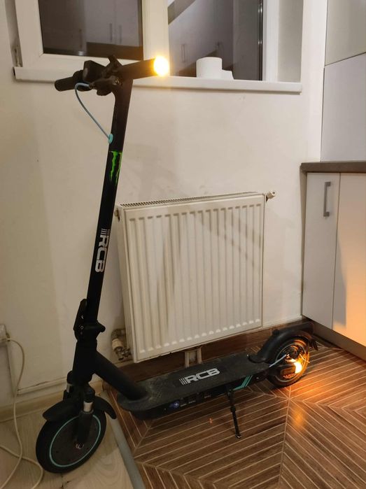 Trotinetă electrică cu 4 trepte viteza, 350w, 25km/h