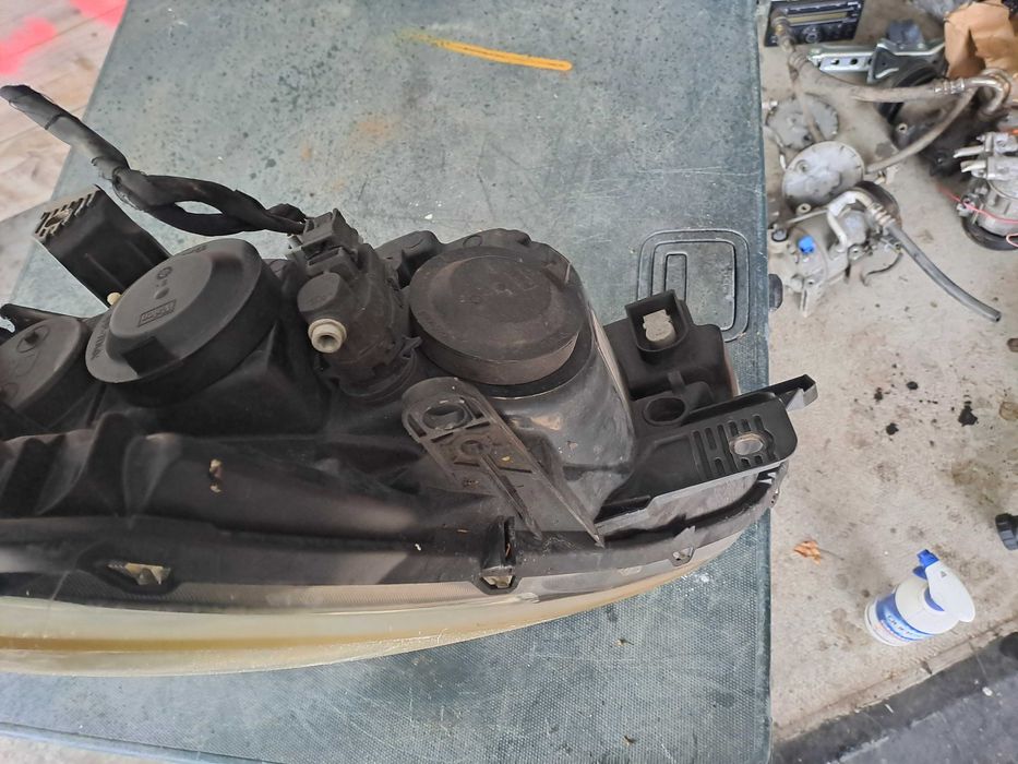 Far Stanga dreapta Faruri Renault Clio 3  Facelift