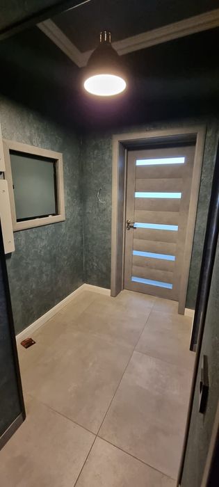 Inchirez spatiu comercial