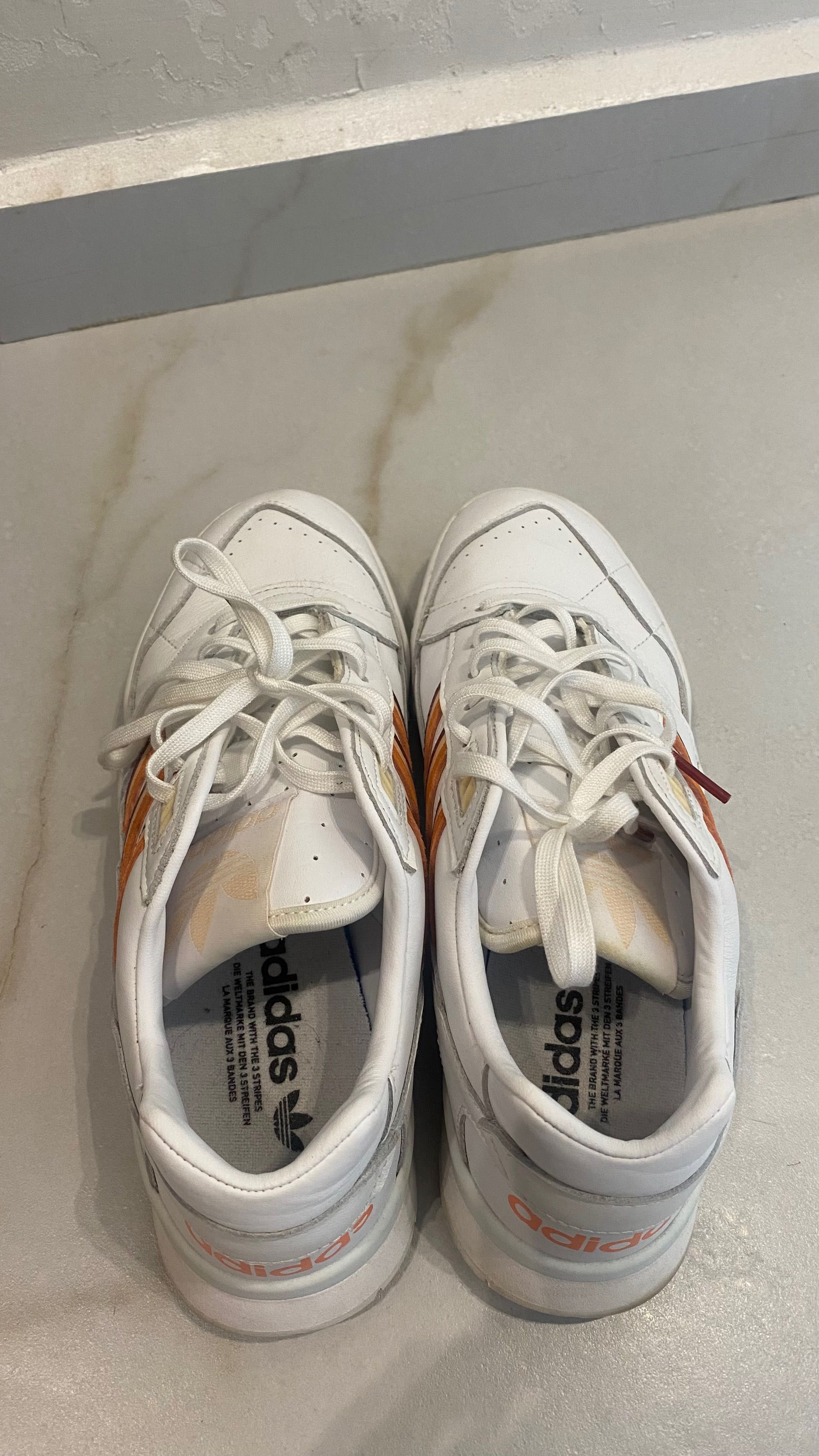 Adidas естествена кожа 25 см стелка