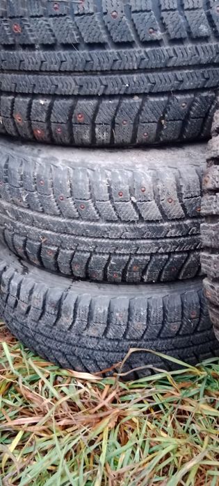 Продам Nordmaster 205/65/15, с шипами