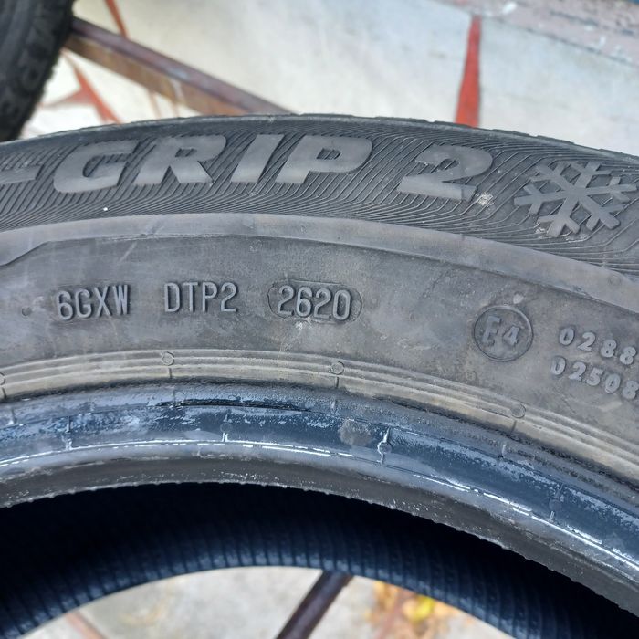 205 60 16 Semperit 4БР зимни дот 20 7мм