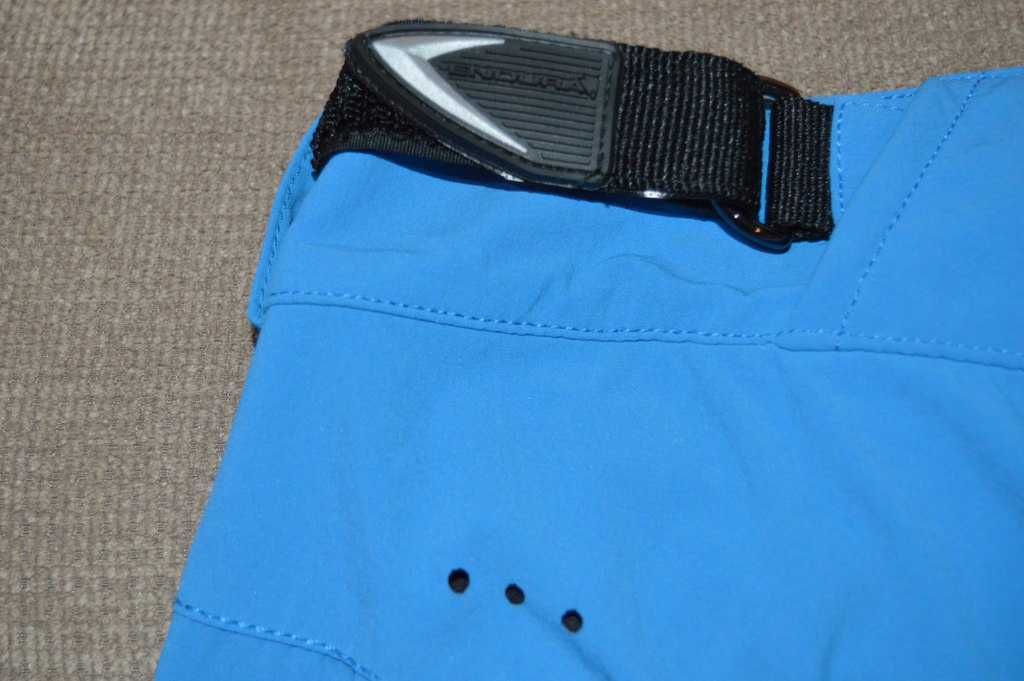 Pantaloni scurti MTB ENDURA marime M