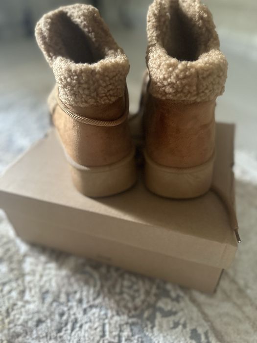 Новые угги размер 40