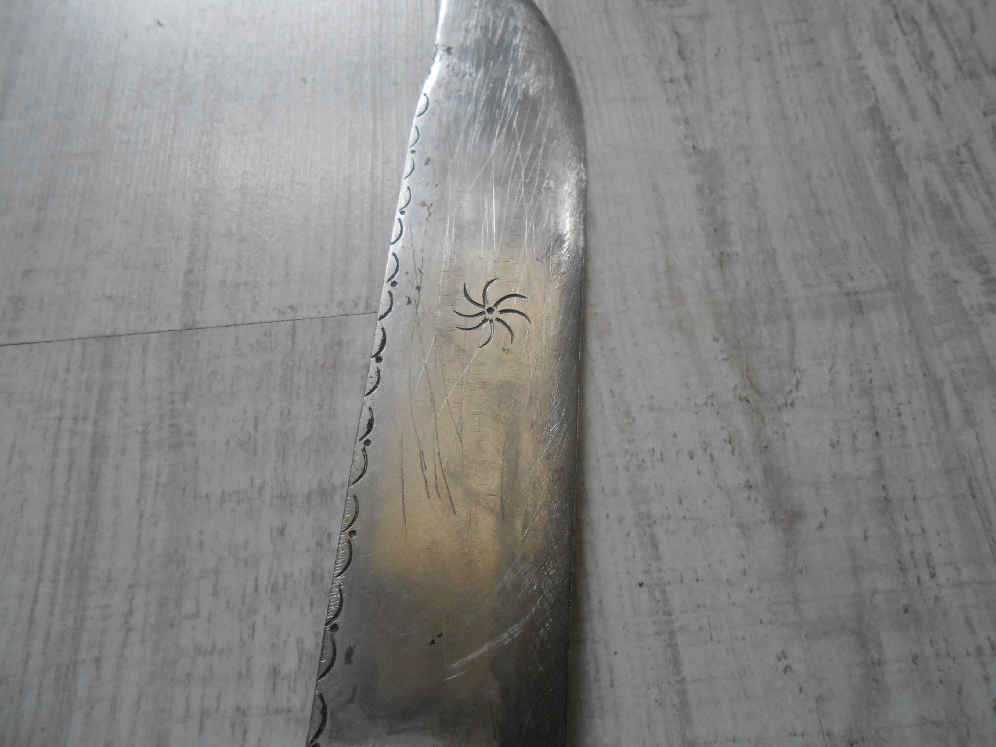 КОЛЕКЦИОНЕРСКИ стар нож с АНИМИРАНА дръжка ! ножка ножче кама