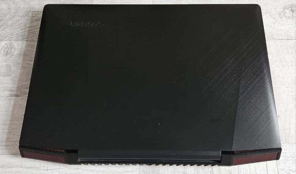 Lenovo Ideapad Y700 – i7/16GB RAM/SSD 512/GTX960M – defect display
