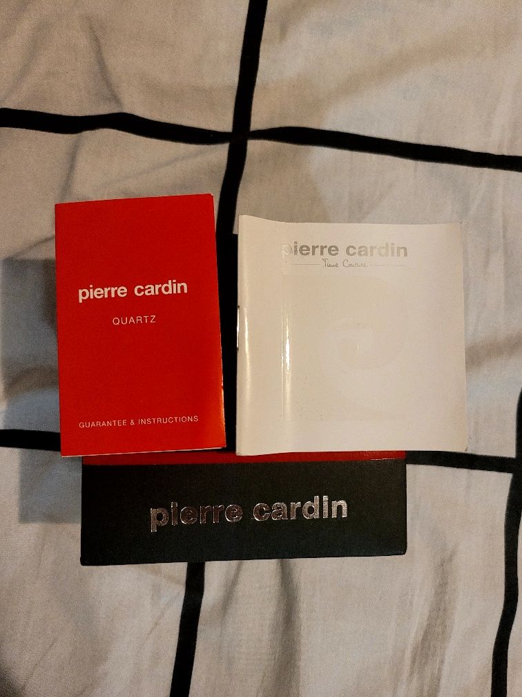 Продавам часовник Pierre Cardin