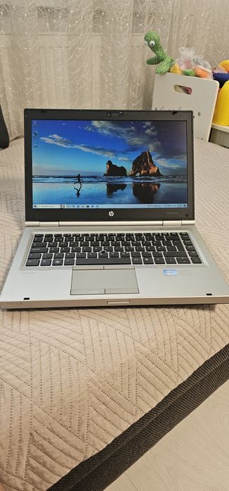 Laptop gaming școala efactura HP i5 ram 8Gb ssd video 2Gb Windows 10