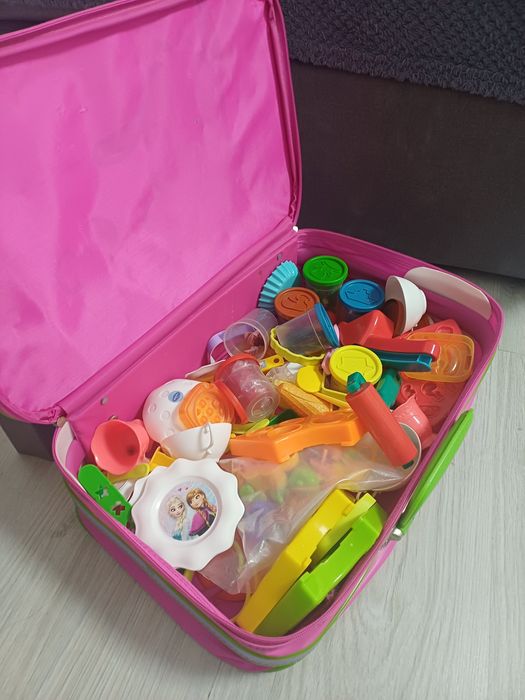 Bucatarie lemn jucarie cu accesorii