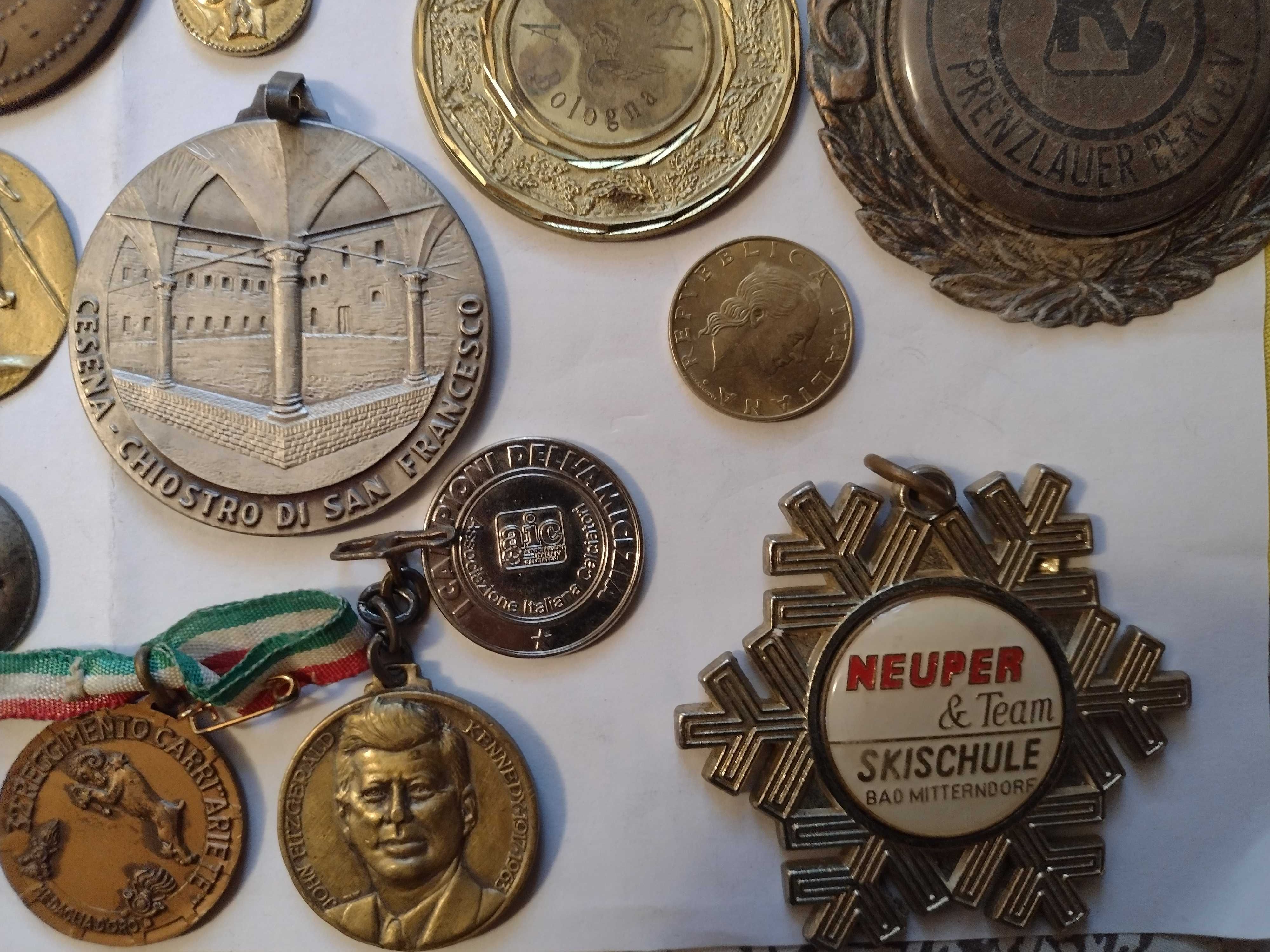 Medalii vechi militare, sportive, comemorative