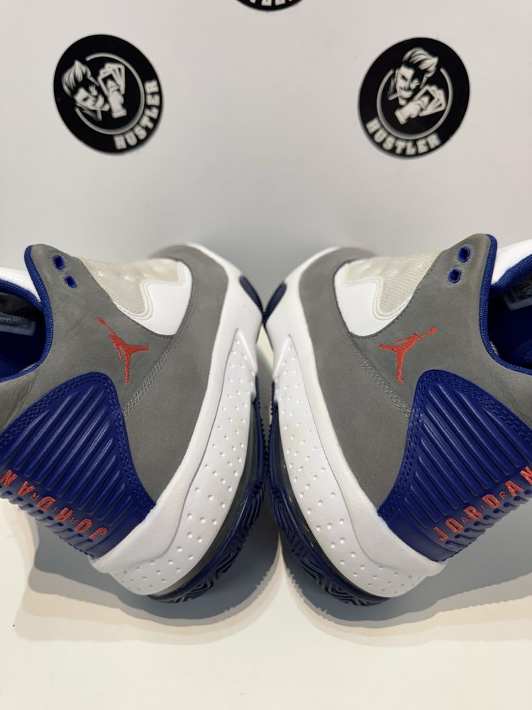 Маратонки JORDAN AIR MAX AURA 2 .Номер 41