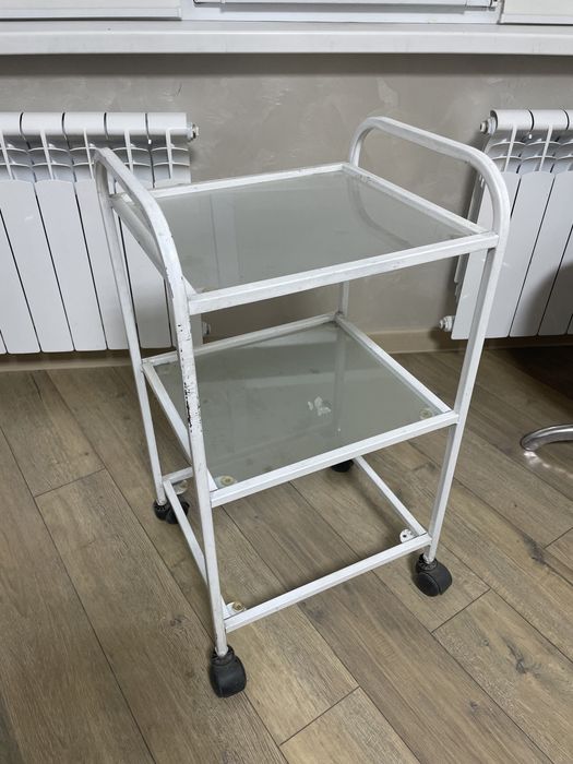 Помощник для маникюра, полка для лака настенная