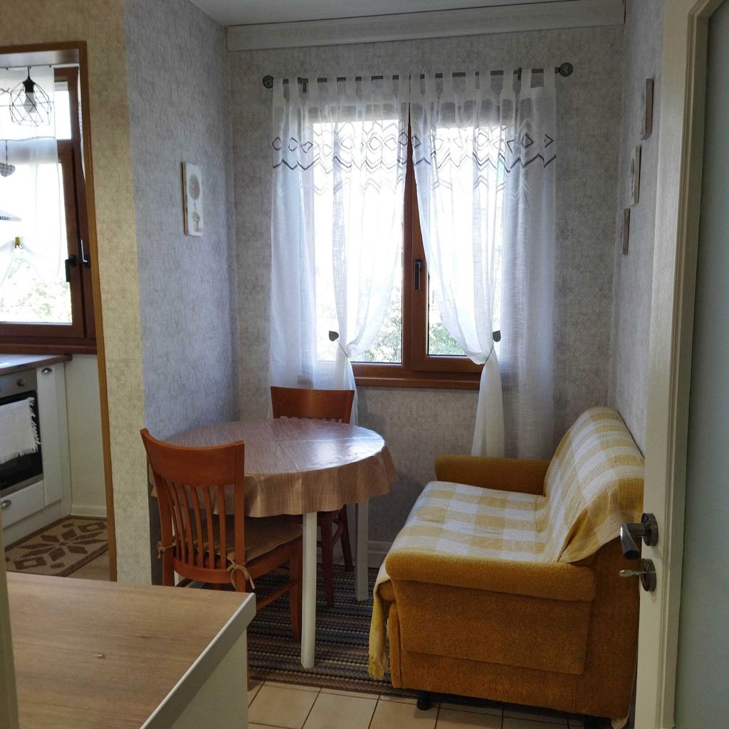 Дава се под наем Тристаен апартамент в Стара Загора, Била - 59 кв.м за 357 € - Снимка #9